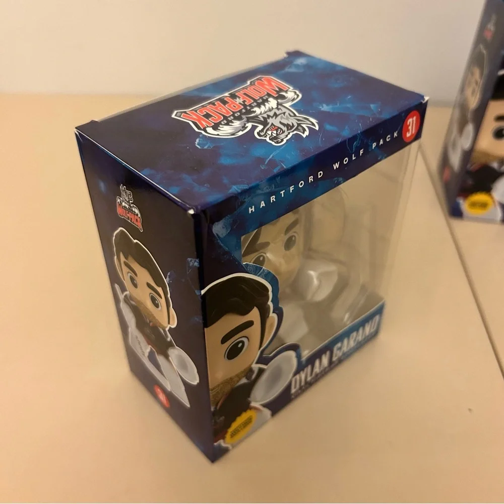 2026 HARTFORD WOLF PACK DYLAN GARAND MINI VINYL FIGURINE FIGURE GIVEAWAY NIB - Picture 6 of 6